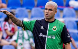 Pablo García: «Estoy con la misma ilusión y las mismas ganas que si estuviese en el Betis, estoy muy feliz en el Racing de Santander» Pablo García: «Estoy con la misma ilusión y las mismas ganas que si estuviese en el Betis, estoy muy feliz en el Racing de Santander»