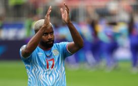 Bakambu ya negocia su fichaje: el sueldo que percibirá tras salir gratis del Betis Bakambu ya negocia su fichaje: el sueldo que percibirá tras salir gratis del Betis