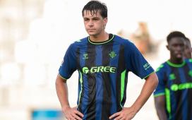 Contratiempo inoportuno con Petit que no altera el plan inicial en el Betis Contratiempo inoportuno con Petit que no altera el plan inicial en el Betis