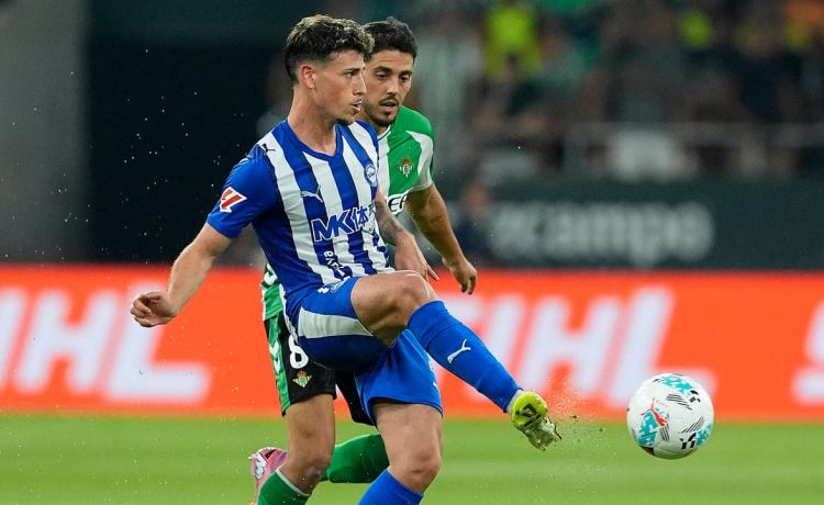 El Betis se mueve por el fichaje de Antonio Blanco pero el Alavés se descuelga con un precio inviable El Betis se mueve por el fichaje de Antonio Blanco pero el Alavés se descuelga con un precio inviable