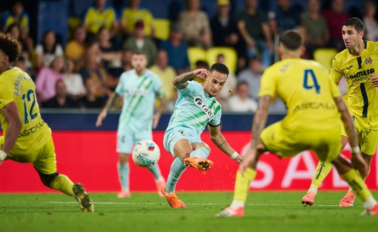 Ventaja consolidada para el Betis de Pellegrini en su visita al Villarreal Ventaja consolidada para el Betis de Pellegrini en su visita al Villarreal