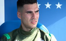 Dani Martín: «En el Betis tuve depresión; Pellegrini no contaba conmigo y no me dejaba salir, era de locos» Dani Martín: «En el Betis tuve depresión; Pellegrini no contaba conmigo y no me dejaba salir, era de locos»