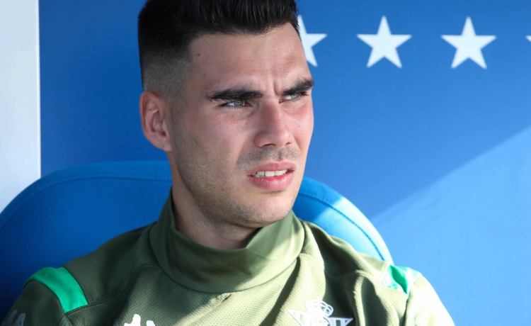 Dani Martín: «En el Betis tuve depresión; Pellegrini no contaba conmigo y no me dejaba salir, era de locos» Dani Martín: «En el Betis tuve depresión; Pellegrini no contaba conmigo y no me dejaba salir, era de locos»