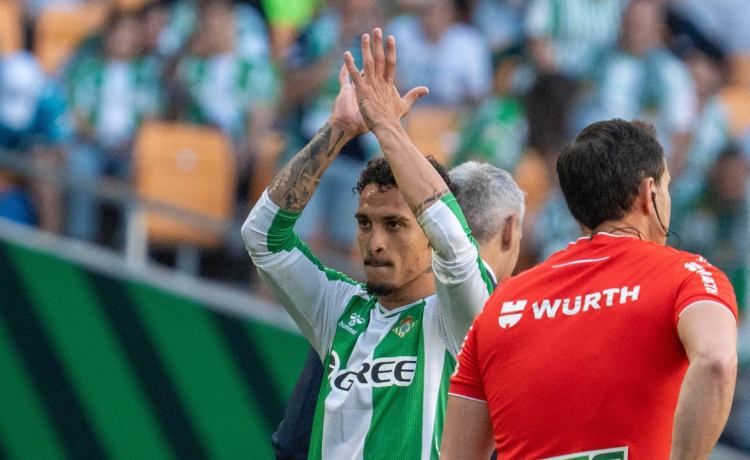 Antony ya no sabe cómo convencer a Ancelotti: firma la mejor temporada de su carrera Antony ya no sabe cómo convencer a Ancelotti: firma la mejor temporada de su carrera