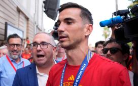 Fabián no se esconde sobre su regreso al Betis y el de Ceballos: «Esperemos… cada vez falta menos» Fabián no se esconde sobre su regreso al Betis y el de Ceballos: «Esperemos… cada vez falta menos»