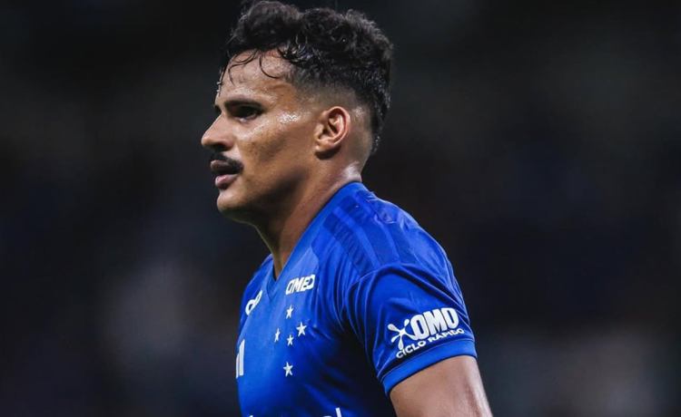 Kaiki se aleja del Betis y obliga de nuevo a Manu Fajardo a cambiar de dirección Kaiki se aleja del Betis y obliga de nuevo a Manu Fajardo a cambiar de dirección