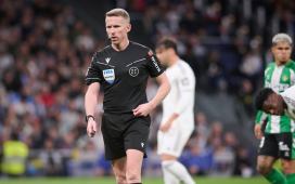 Hernández Hernández, árbitro de Primera división: «El arbitraje es aprender a resetear» Hernández Hernández, árbitro de Primera división: «El arbitraje es aprender a resetear»