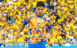 El Newcastle, que vigila a Abde y Natan, con otro bético sobre la mesa: ‘Cucho’ Hernández El Newcastle, que vigila a Abde y Natan, con otro bético sobre la mesa: ‘Cucho’ Hernández
