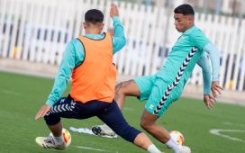 Giro de guion con Robson Fernandes y el Betis Giro de guion con Robson Fernandes y el Betis