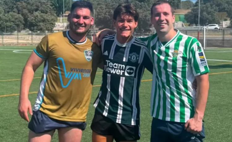 Fran García se abraza al Betis en pleno mercado de fichajes con el ‘método Ceballos’: «Nos vemos pronto» Fran García se abraza al Betis en pleno mercado de fichajes con el ‘método Ceballos’: «Nos vemos pronto»