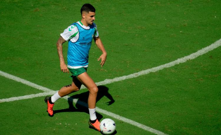 «Los títulos que cambiaría» un «loco» Ceballos «por ganar uno con el Betis», el consejo «brutal» a Fran García e Isco y la «espina clavada» de Fajardo «Los títulos que cambiaría» un «loco» Ceballos «por ganar uno con el Betis», el consejo «brutal» a Fran García e Isco y la «espina clavada» de Fajardo