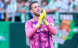 Adrián da pistas de su nueva función en el Betis: «Hay una reunión pendiente» Adrián da pistas de su nueva función en el Betis: «Hay una reunión pendiente»