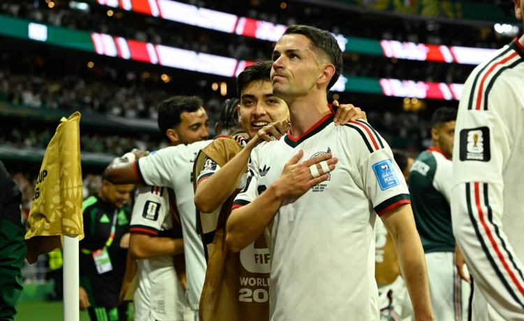 La ambición de Álvaro Fidalgo que también beneficia al Betis: «Es un sueño» La ambición de Álvaro Fidalgo que también beneficia al Betis: «Es un sueño»