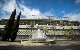 El día que Lopera evitó que el presidente del Sevilla comprase el estadio Benito Villamarín El día que Lopera evitó que el presidente del Sevilla comprase el estadio Benito Villamarín