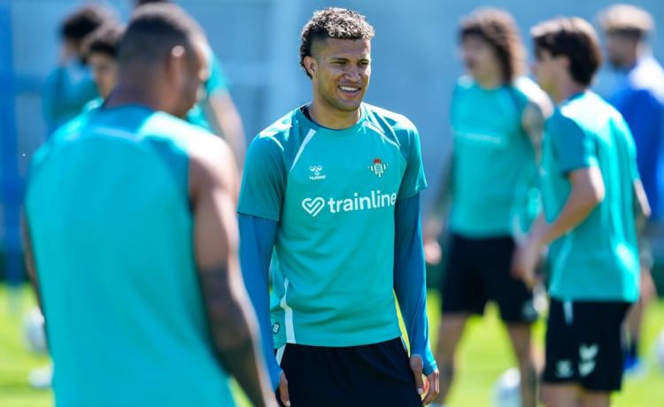 River Plate vuelve a la carga por Deossa: una oferta ya vencida que no frena el interés River Plate vuelve a la carga por Deossa: una oferta ya vencida que no frena el interés