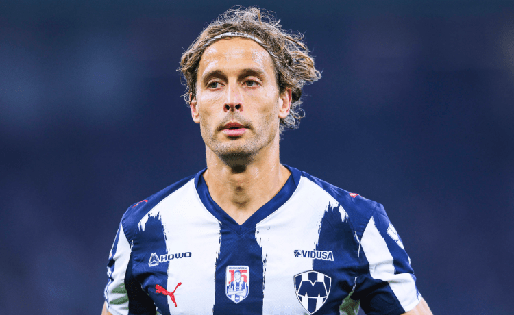 Sergio Canales, con el Racing de Santander alerta, baraja opciones para su próximo destino Sergio Canales, con el Racing de Santander alerta, baraja opciones para su próximo destino