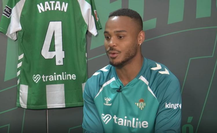 Los focos del mercado de fichajes apuntan a Natan: «El Betis es mi casa, me siento sevillano» Los focos del mercado de fichajes apuntan a Natan: «El Betis es mi casa, me siento sevillano»