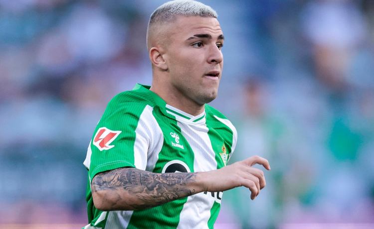 Pablo García responde a Pellegrini en el Betis con Antony bajo mínimos Pablo García responde a Pellegrini en el Betis con Antony bajo mínimos