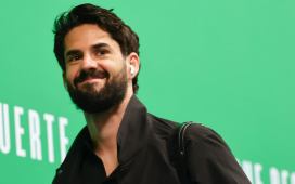 Antony y Diego Llorente se caen de la convocatoria del Betis para visitar al Girona: lista de 23 de Pellegrini, con Isco pero con cuatro bajas Antony y Diego Llorente se caen de la convocatoria del Betis para visitar al Girona: lista de 23 de Pellegrini, con Isco pero con cuatro bajas