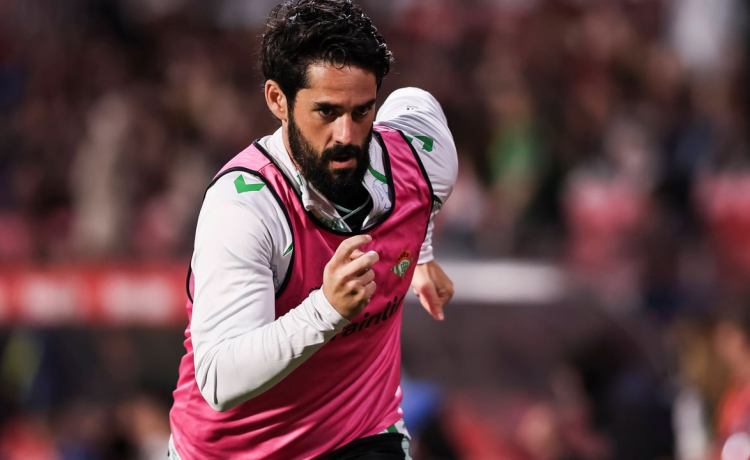 Isco regresa cinco meses después a La Cartuja Isco regresa cinco meses después a La Cartuja