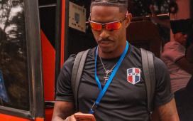 Junior Firpo vuelve a lesionarse jugando con la República Dominicana: pide el cambio en el 10′ y está a la espera de pruebas médicas Junior Firpo vuelve a lesionarse jugando con la República Dominicana: pide el cambio en el 10′ y está a la espera de pruebas médicas