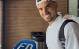 Dani Ceballos llega a Sevilla con sonrisa y mensaje al Betis: «Quiero jugar, lo demás es secundario» Dani Ceballos llega a Sevilla con sonrisa y mensaje al Betis: «Quiero jugar, lo demás es secundario»