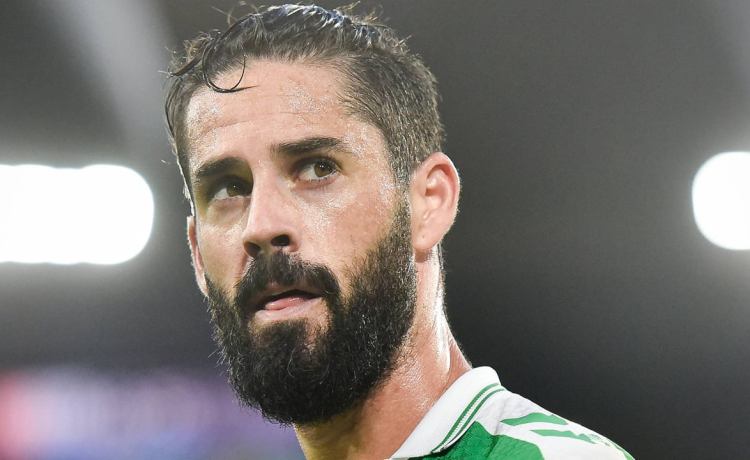 Isco, estrella del Betis, se ofrece a Luis de La Fuente para volver a la Selección Española con humildad: «Tengo una edad, pero no me escondo y daré mi mejor nivel» Isco, estrella del Betis, se ofrece a Luis de La Fuente para volver a la Selección Española con humildad: «Tengo una edad, pero no me escondo y daré mi mejor nivel»