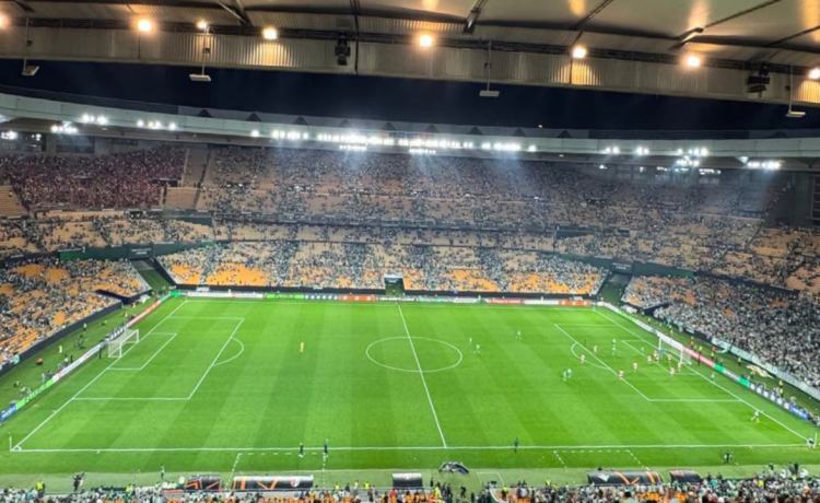 La falsa alarma de desalojo en la derrota del Betis que dejó a una Cartuja semivacía La falsa alarma de desalojo en la derrota del Betis que dejó a una Cartuja semivacía