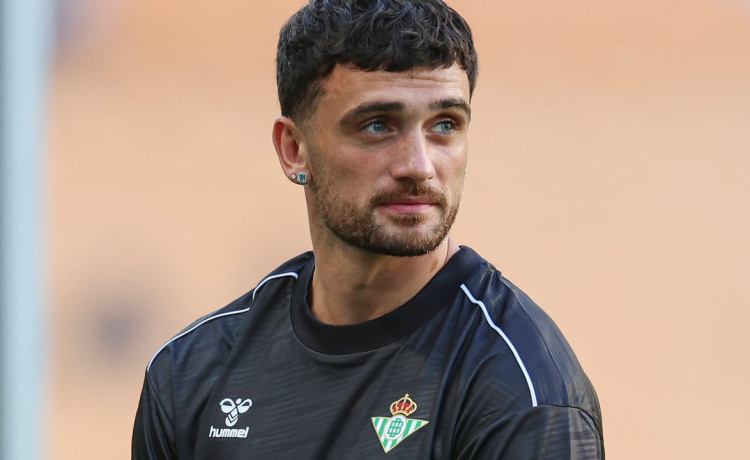 Pellegrini bautizará a Parrott con el Betis frente a un Valencia necesitado de optimismo: » Jugaron un primer partido en su casa en un ambiente medio crispado» Pellegrini bautizará a Parrott con el Betis frente a un Valencia necesitado de optimismo: » Jugaron un primer partido en su casa en un ambiente medio crispado»