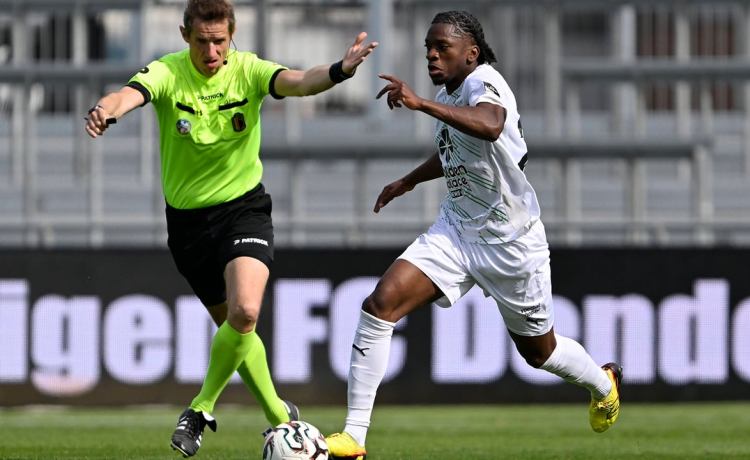 Nazinho, preferencia de Fajardo para el carril zurdo, acelera con consecuencias para el Betis Nazinho, preferencia de Fajardo para el carril zurdo, acelera con consecuencias para el Betis