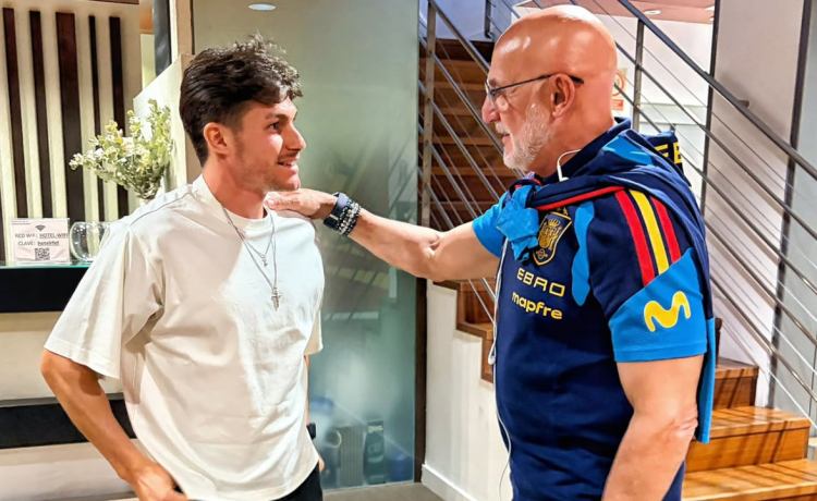Fran García, la sorpresa de Luis de la Fuente: «Soy madridista y lo seré siempre, pero en el Betis he encontrado una familia» Fran García, la sorpresa de Luis de la Fuente: «Soy madridista y lo seré siempre, pero en el Betis he encontrado una familia»