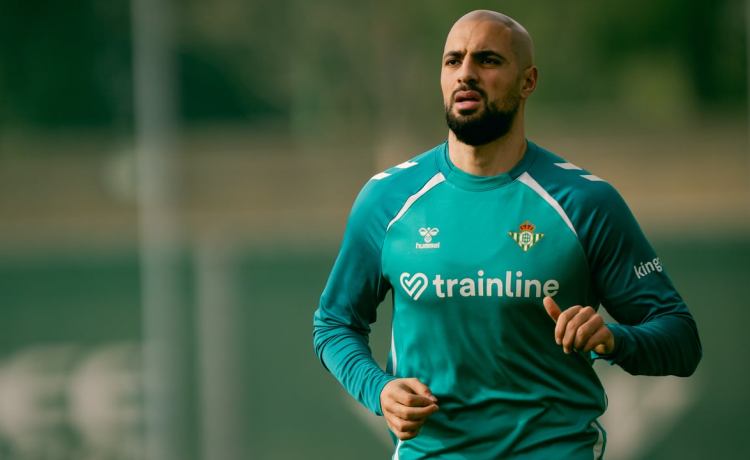 Amrabat habla claro: dolido por su lesión, por Isco y por las dudas sobre su compromiso, atisba «una sorpresa a final de temporada» Amrabat habla claro: dolido por su lesión, por Isco y por las dudas sobre su compromiso, atisba «una sorpresa a final de temporada»