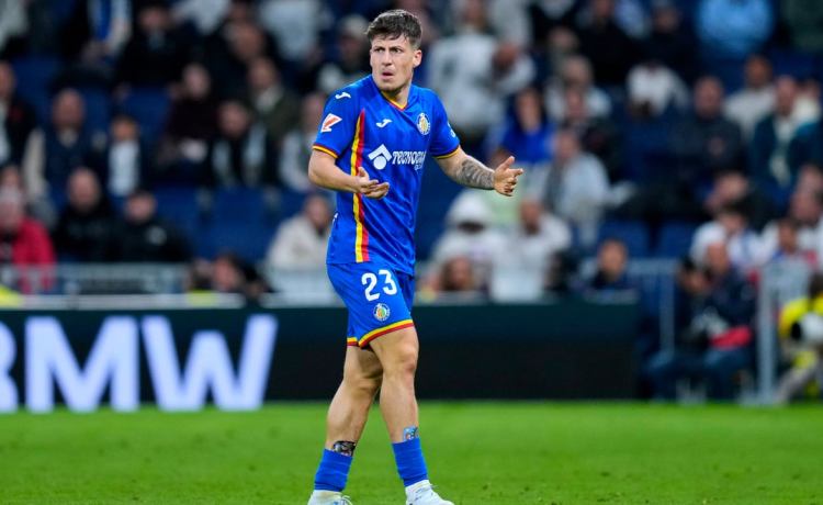 El curioso motivo por el que Adrián Liso será baja ante el Betis El curioso motivo por el que Adrián Liso será baja ante el Betis