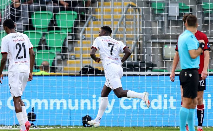 Franculino Djú refuerza su condición de objetivo lejano para el Betis Franculino Djú refuerza su condición de objetivo lejano para el Betis