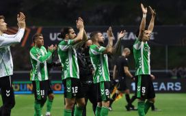 Los apercibidos del Betis ante el Braga, las posibles bajas en semifinales y cuándo y cómo se limpian las amarillas Los apercibidos del Betis ante el Braga, las posibles bajas en semifinales y cuándo y cómo se limpian las amarillas