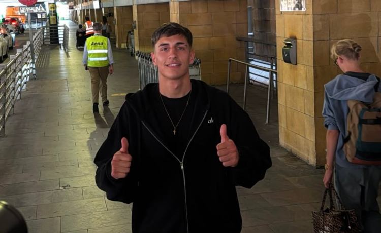 Llega el primer fichaje del Betis para la 26/27: Facundo Bernal ya está en la capital hispalense Llega el primer fichaje del Betis para la 26/27: Facundo Bernal ya está en la capital hispalense