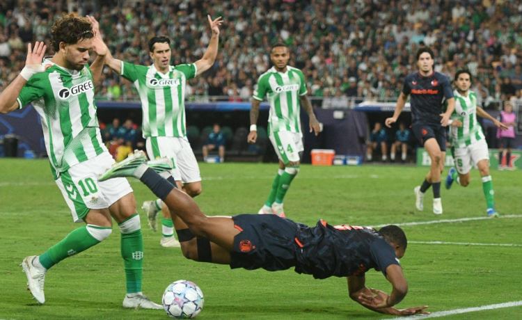 Los planes en enero del PSG con Ez Abde y el Barça con Natan Los planes en enero del PSG con Ez Abde y el Barça con Natan