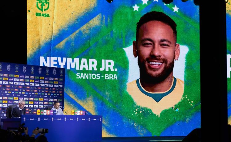Ancelotti bromea y se resigna con Neymar, pero no abre la puerta a un recambio: el último resquicio para Antony Ancelotti bromea y se resigna con Neymar, pero no abre la puerta a un recambio: el último resquicio para Antony