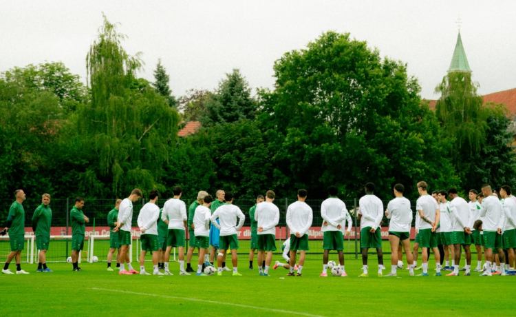 Pellegrini sigue esperando a Antony, Isco saca músculo y se enchufan los nuevos fichajes del Betis Pellegrini sigue esperando a Antony, Isco saca músculo y se enchufan los nuevos fichajes del Betis