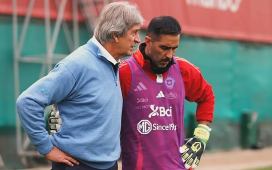 Claudio Bravo, exfutbolista chileno de 43 años: «Me la jugaría con Pellegrini, no me gustan Lopetegui ni los demás candidatos» Claudio Bravo, exfutbolista chileno de 43 años: «Me la jugaría con Pellegrini, no me gustan Lopetegui ni los demás candidatos»