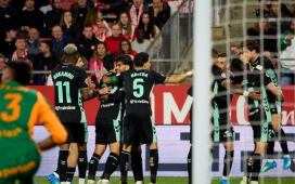 Puntos uno a uno del Real Betis en su visita de LaLiga al Girona: Abde compra la tarta e Isco sopla las velas Puntos uno a uno del Real Betis en su visita de LaLiga al Girona: Abde compra la tarta e Isco sopla las velas