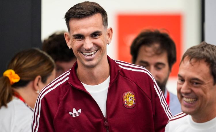 Fabián Ruiz confirma su intención de volver al Betis: «Me gustaría terminar mi carrera aquí y se dará» Fabián Ruiz confirma su intención de volver al Betis: «Me gustaría terminar mi carrera aquí y se dará»
