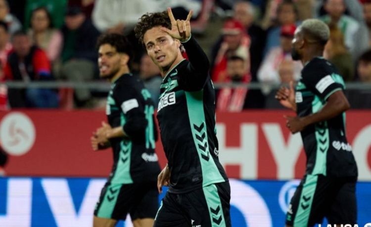 Un dato redentor para el criticado Riquelme: «Mi peor enemigo soy yo mismo» Un dato redentor para el criticado Riquelme: «Mi peor enemigo soy yo mismo»