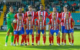Así se vivió en el vestuario del Navalcarnero la suspensión del partido contra el Betis: «Teníamos los nervios a flor de piel» Así se vivió en el vestuario del Navalcarnero la suspensión del partido contra el Betis: «Teníamos los nervios a flor de piel»