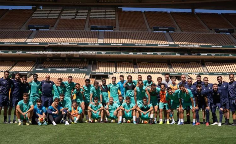 Dani Fragoso: «Quién nos iba a decir cuando cogimos el equipo que, faltando dos jornadas, íbamos a estar vivos» Dani Fragoso: «Quién nos iba a decir cuando cogimos el equipo que, faltando dos jornadas, íbamos a estar vivos»