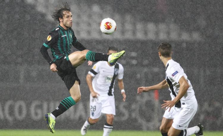Joan Verdú: «Monchi se entera de que estamos en el aeropuerto para firmar por el Betis y nos dice que no puede ser» Joan Verdú: «Monchi se entera de que estamos en el aeropuerto para firmar por el Betis y nos dice que no puede ser»