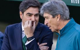 Ángel Haro repasa el mercado del Betis: el futuro de Abde, Morante, Amrabat o Pellegrini y el fichaje de un ‘9’ que «puede vender camisetas» Ángel Haro repasa el mercado del Betis: el futuro de Abde, Morante, Amrabat o Pellegrini y el fichaje de un ‘9’ que «puede vender camisetas»