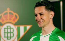 Álvaro Fidalgo explica el papel que jugaron Isco Alarcón y Sergio Canales en su fichaje por el Betis Álvaro Fidalgo explica el papel que jugaron Isco Alarcón y Sergio Canales en su fichaje por el Betis