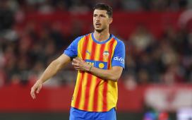 El futuro de Guido Rodríguez da un giro: oferta Champions y mudanza en Valencia El futuro de Guido Rodríguez da un giro: oferta Champions y mudanza en Valencia