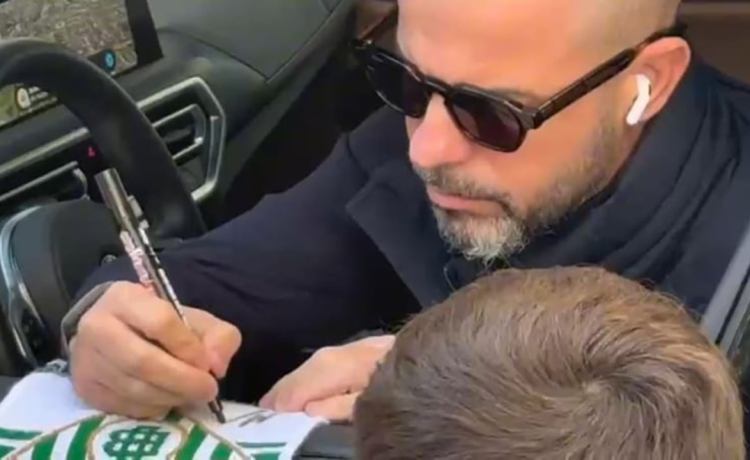 Manu Fajardo rechaza una propuesta del Valencia para salir del Betis Manu Fajardo rechaza una propuesta del Valencia para salir del Betis